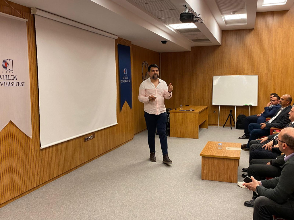 1714722376-WhatsApp Image 2024-05-03 at 10.15.59 _1_.jpg